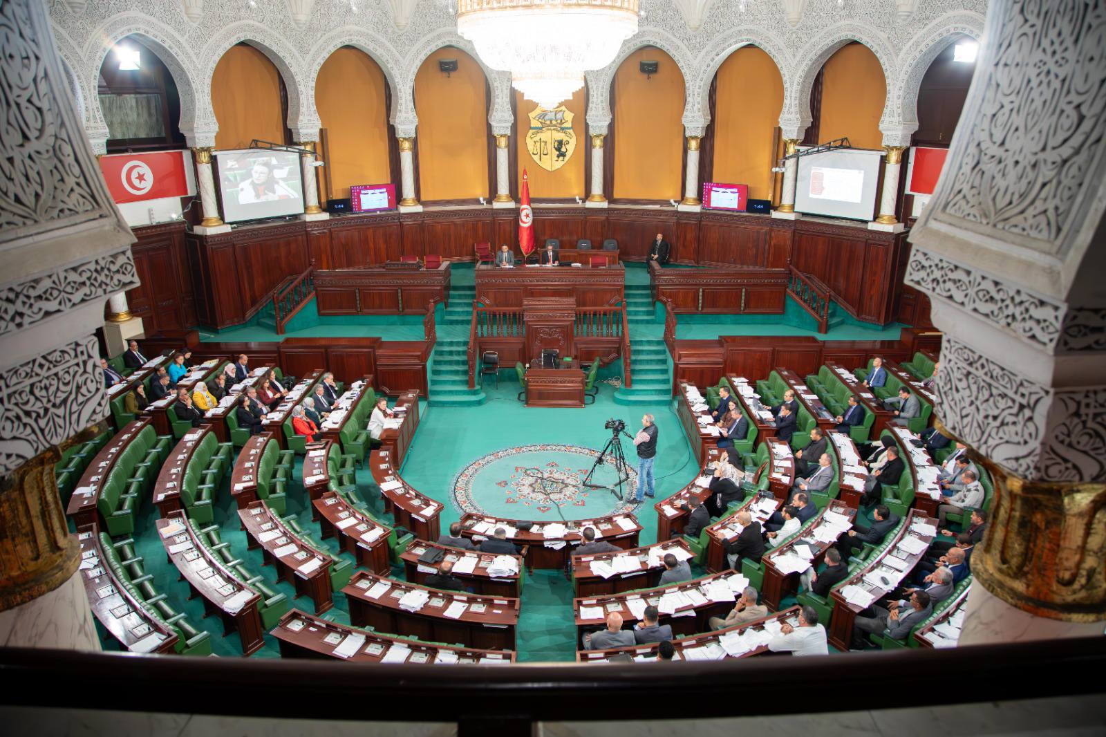 في الغرفتين النيابيتين:   مناقشة الأحكام الخلافية بمشروع قانون المالية